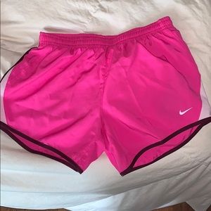 Hot pink nike short KIDS